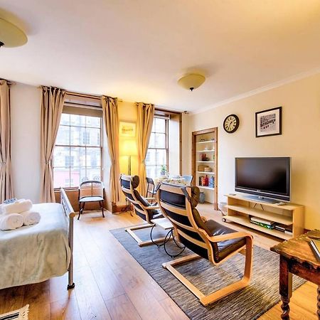 Joivy Royal Mile Apartment In Prime Location Единбург Екстериор снимка
