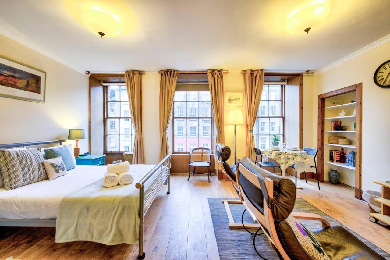 Joivy Royal Mile Apartment In Prime Location Единбург Екстериор снимка