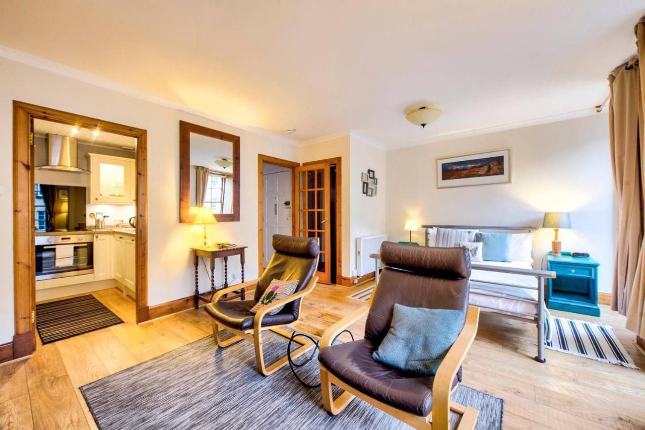Joivy Royal Mile Apartment In Prime Location Единбург Екстериор снимка